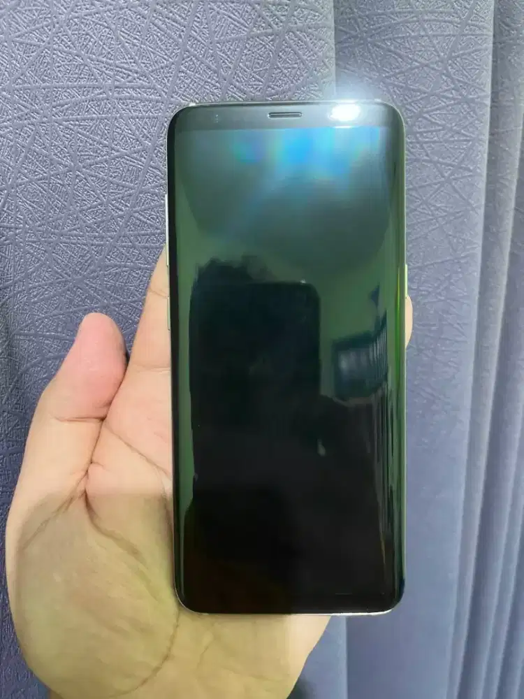 Samsung s8  4/64