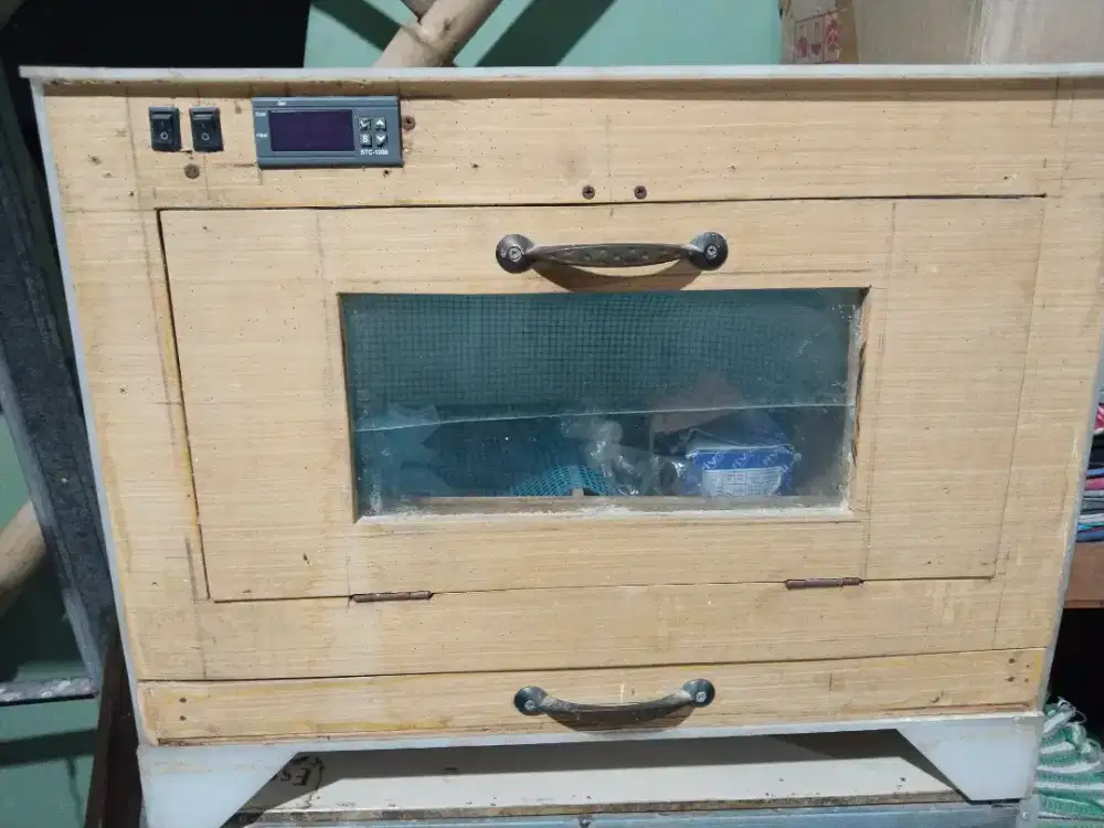 Mesin inkubator/penghangat anakan burung