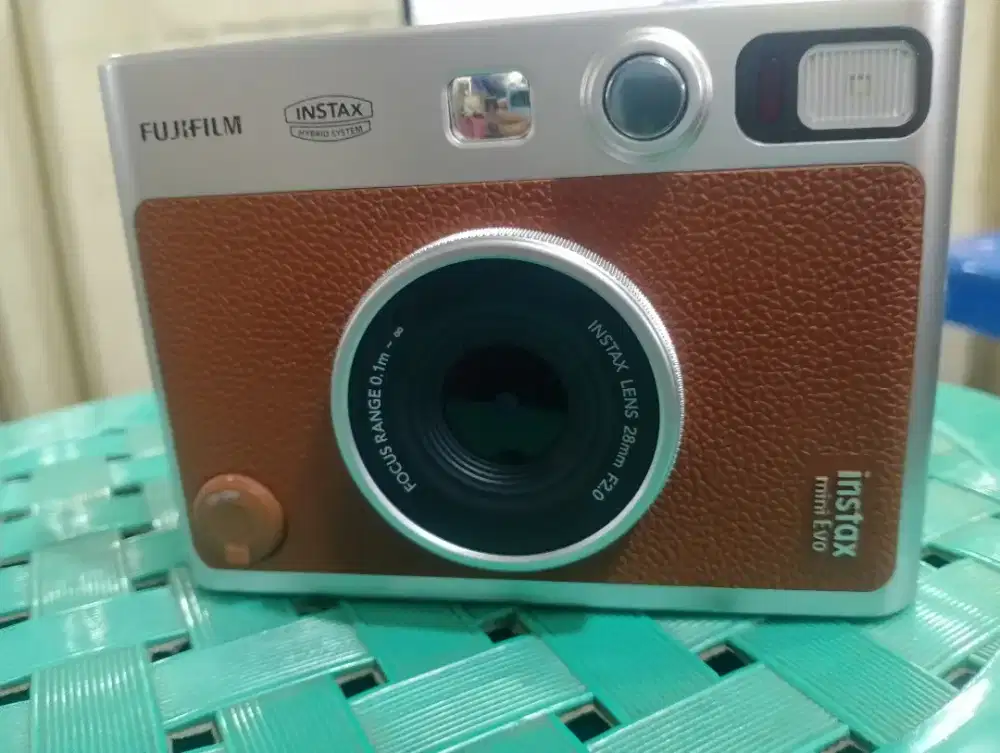 Kamera fuji instax mini evo