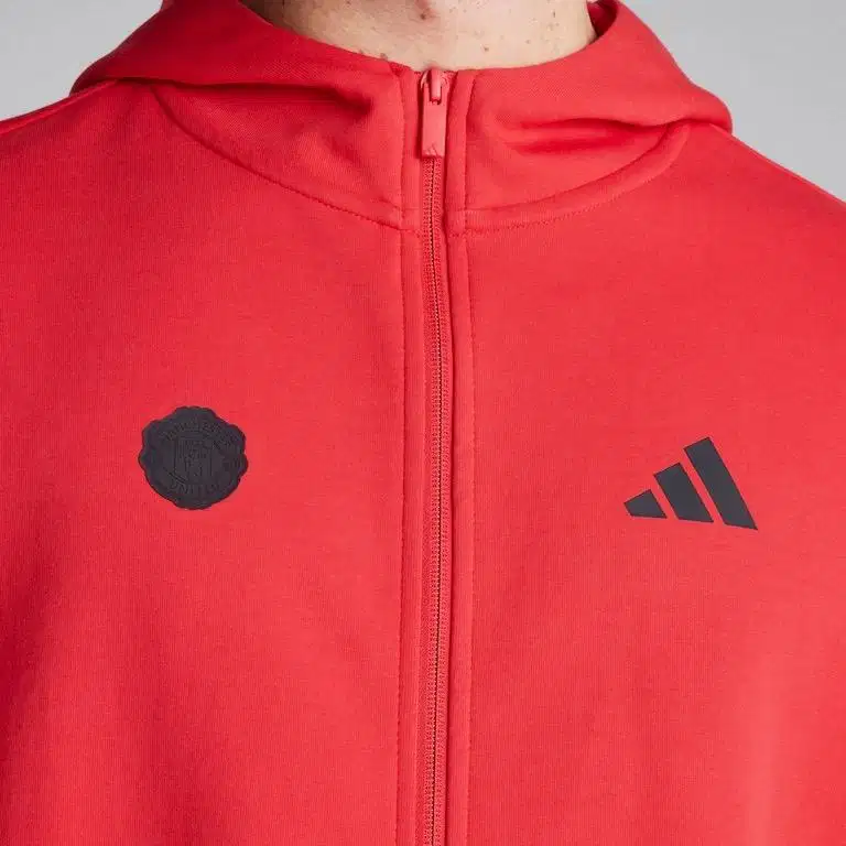 [NEW] Hoodie Manchester United x adidas Future Icons Full Zip Merah