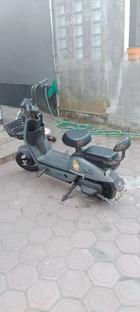 Dijual Sepeda Listrik U-Winfly Bekas (Kondisi Siap Pakai)