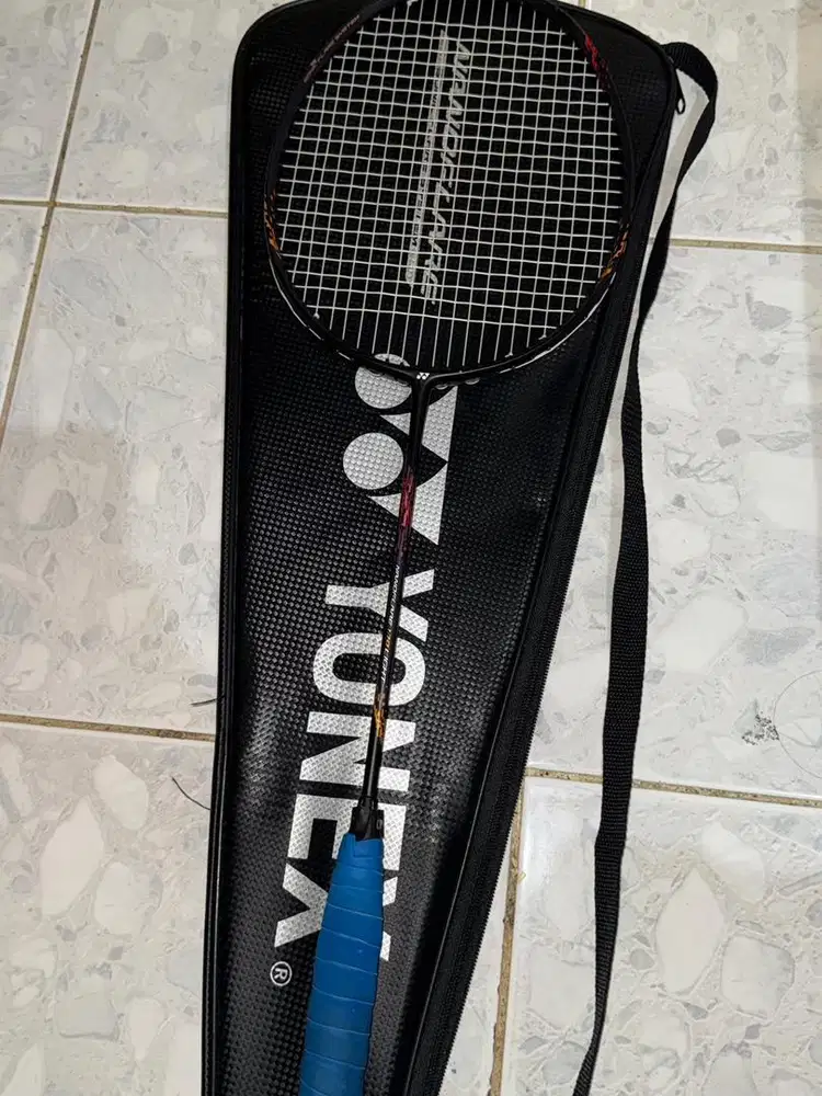 Raket Badminton Yonex Nanoflare 170 Light (Tidak masuk indonesia)