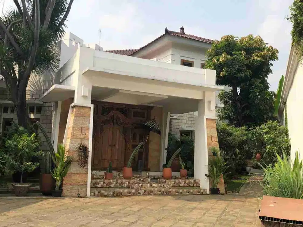 RESIDENCE dengan design, UNIQUE, ETNIS MODERN, POOL, EKSOTIS DAN NUANSA BALI, JAGAKARSA - JAKSEL
