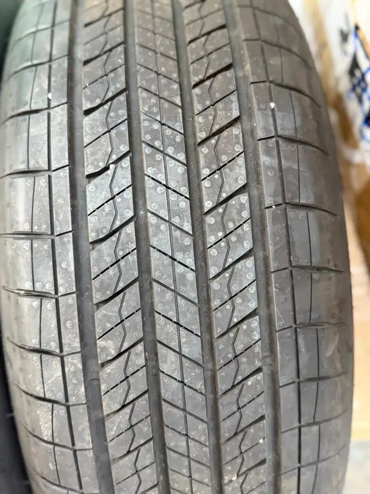 BAN GOODYEAR R.18