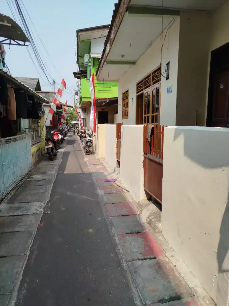 KONTRAKAN RUMAH MURAH CEMPAKA BARU KEMAYORAN JAKPUS (TAHUNAN)