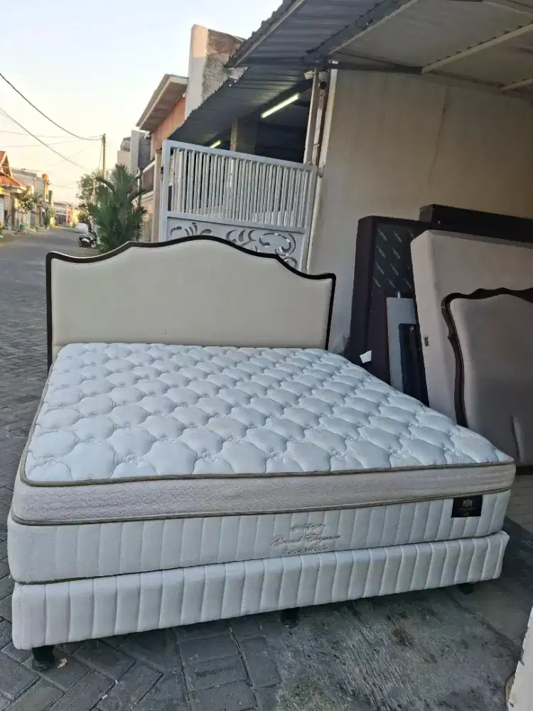 Kasur Springbed King koil Grand Elegance set dipan uk 200x200