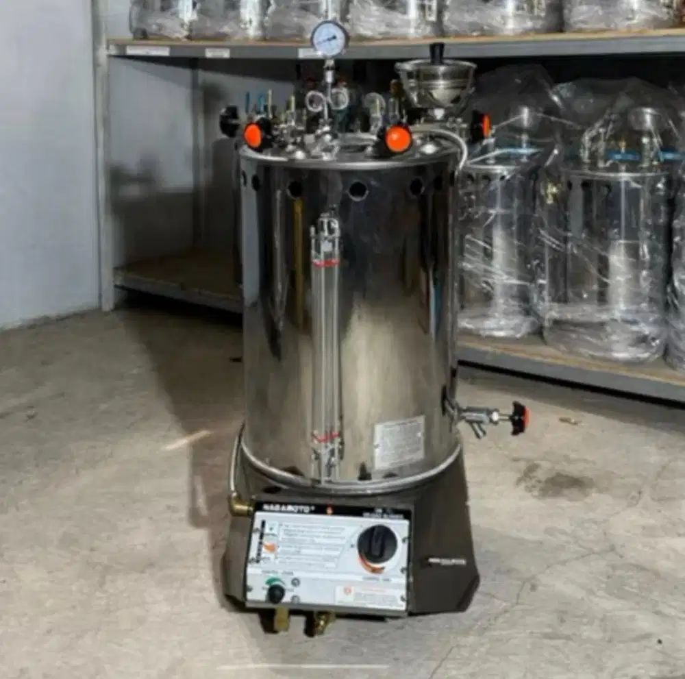 DIJUAL SETRIKA UAP BOILER NAGAMOTO 25L BEKAS