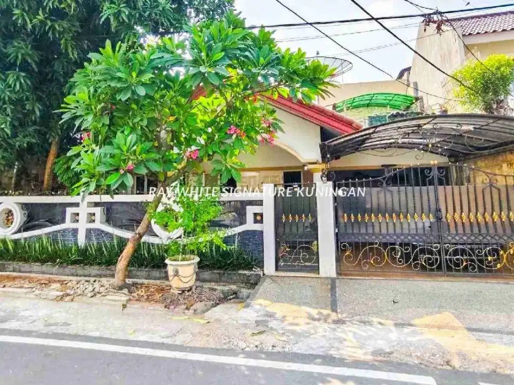 Dijual Rumah Lokasi Tenang di Jl Cempaka Putih Tengah Area Bebas Banjir