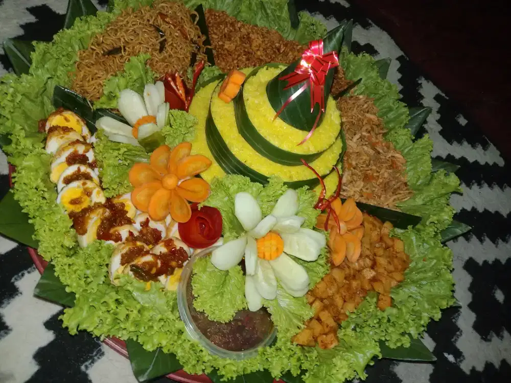 Nasi tumpeng untuk segala acara