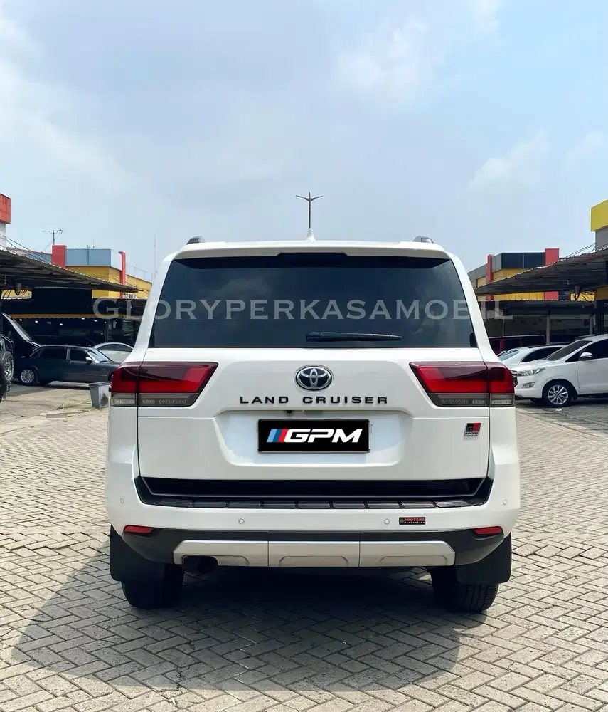 Toyota Land Cruiser 300 GR 2025/ 2026 KM 10rb ANTIK Toyota LC300