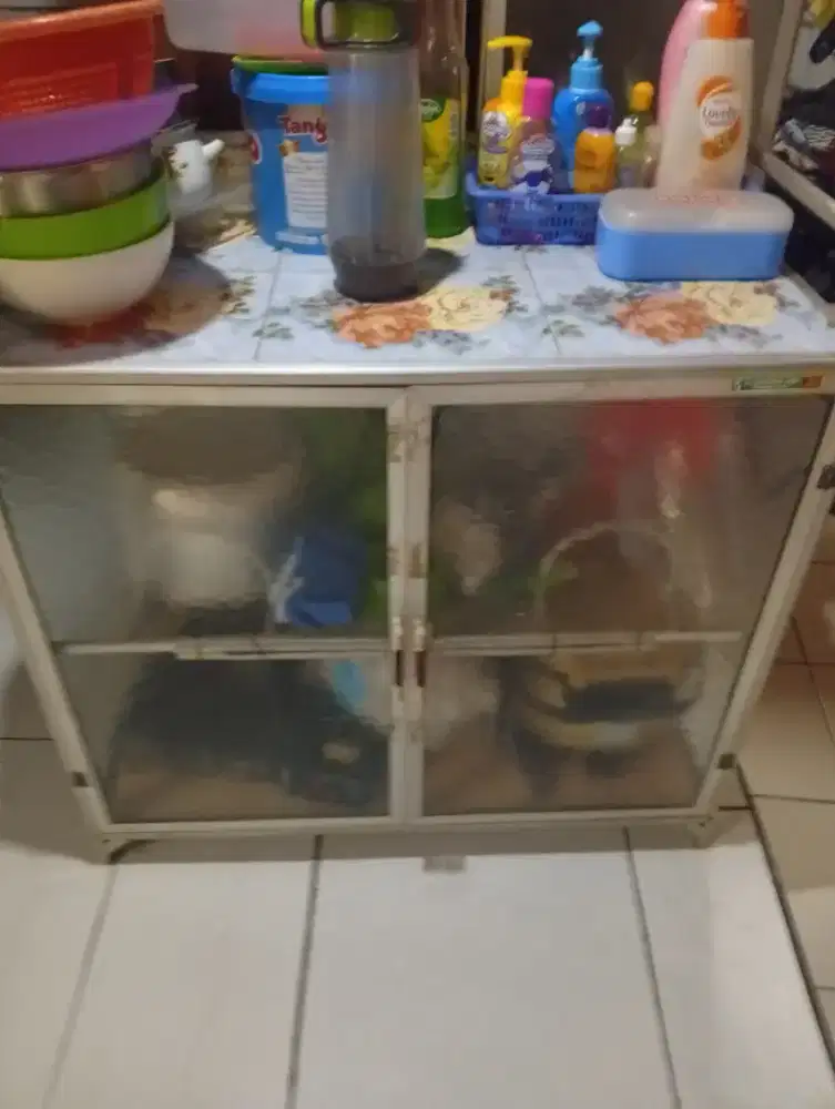Rak piring meja