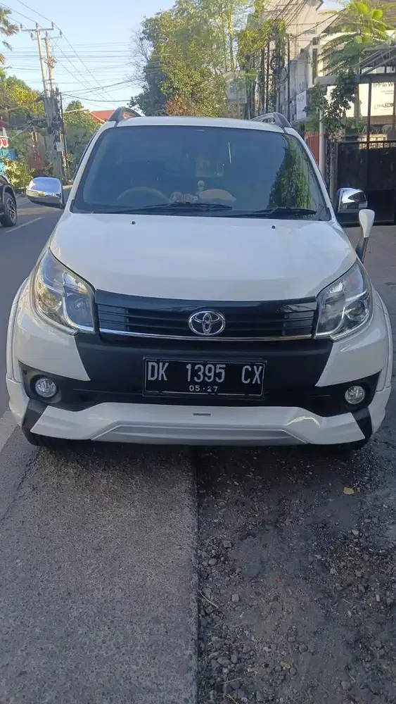 Jual Mobil Rush TRD Sportivo Bekas 2017