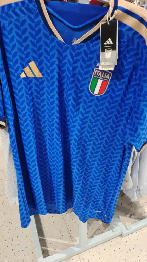 Jersey home Dan away timnas Italia player issued merk Adidas original