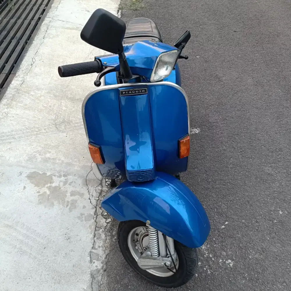 Vespa P150 S Warna Biru tahun 1982 (Surat Lengkap)