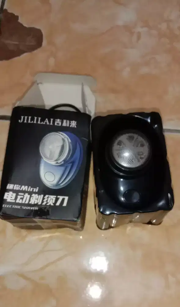 Alat pencukur janggut