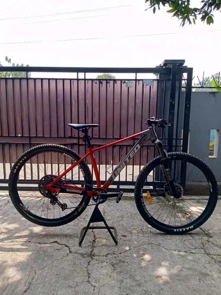 sepeda gunung united Clovis 5.10