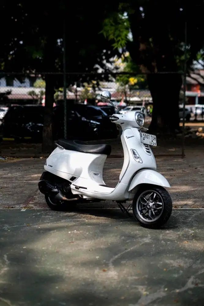VESPA LX 125 IGET FACELIFT 2024 PUTIH CAKEP