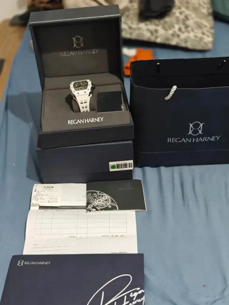 DIJUAL JAM REGAN HARNEY MANDALIKAA SEPERTI BARU