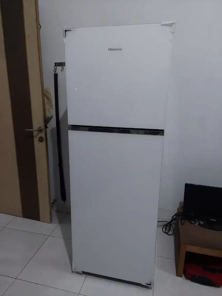 Jual Kulkas 2 Pintu Hisense inverter 346L