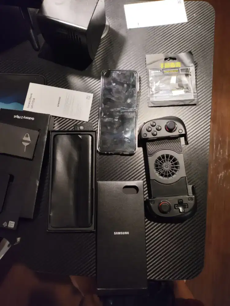 Z FLIP 5 512gb MINUS LCD DEAD PIXEL, BELI DI HARGA LISTING DAPET GIFT