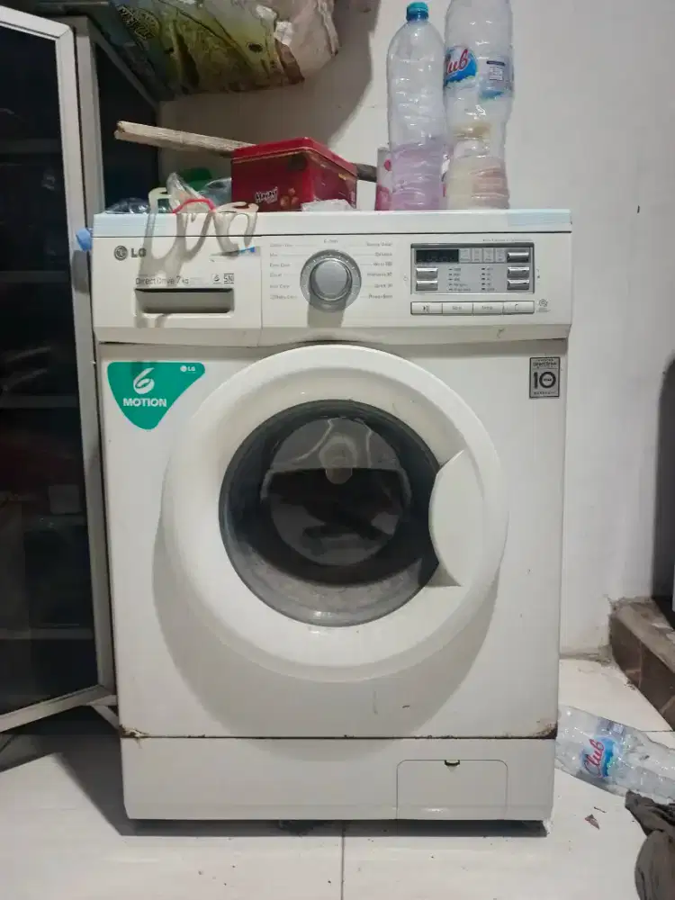 Mesin Cuci LG Warna Putih