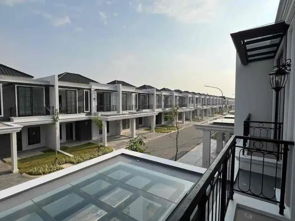 Dijual rumah villa pasir putih pik2