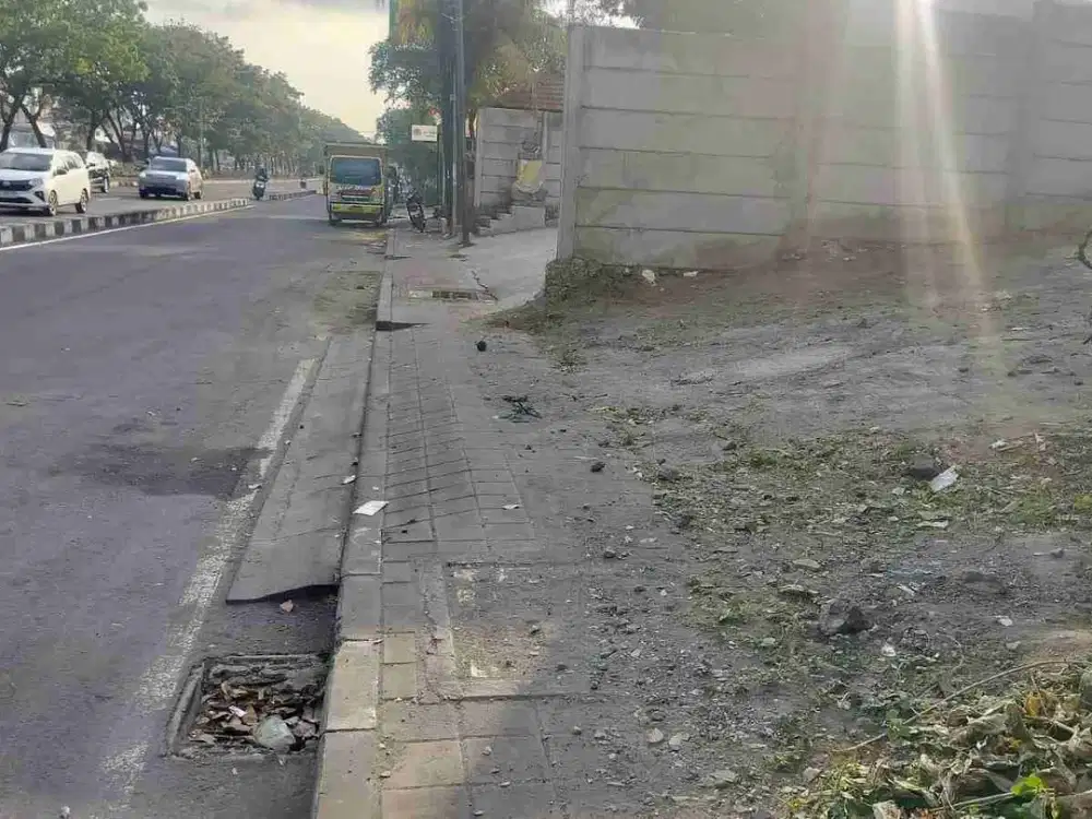 Di sewakan gudang jalan Ida Bagus Mantra , Denpasar, Badung