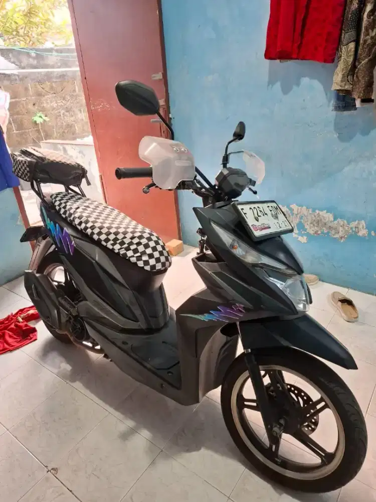 Jual motor Honda beat street 2018