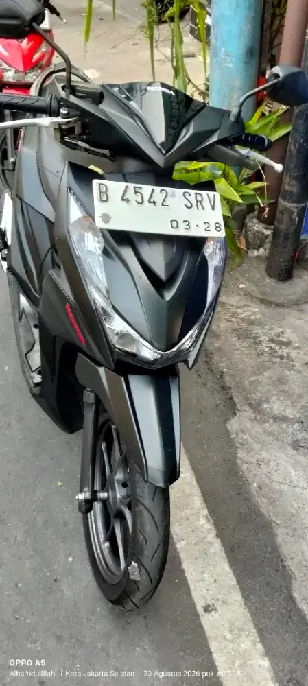 Beat deluxe THN 2023 harga 15 JT nego alus