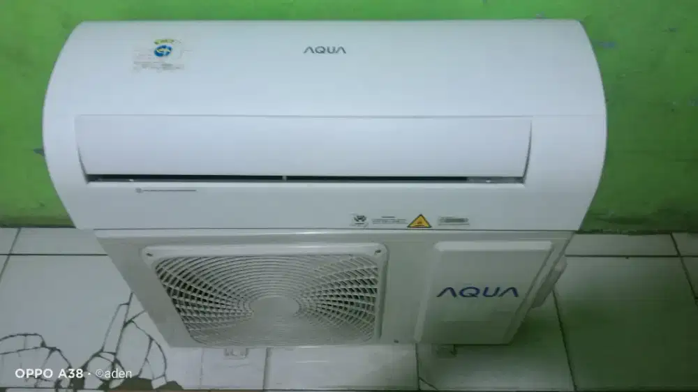 Jual AC Aqua 1/2pk / terima tukar tambah