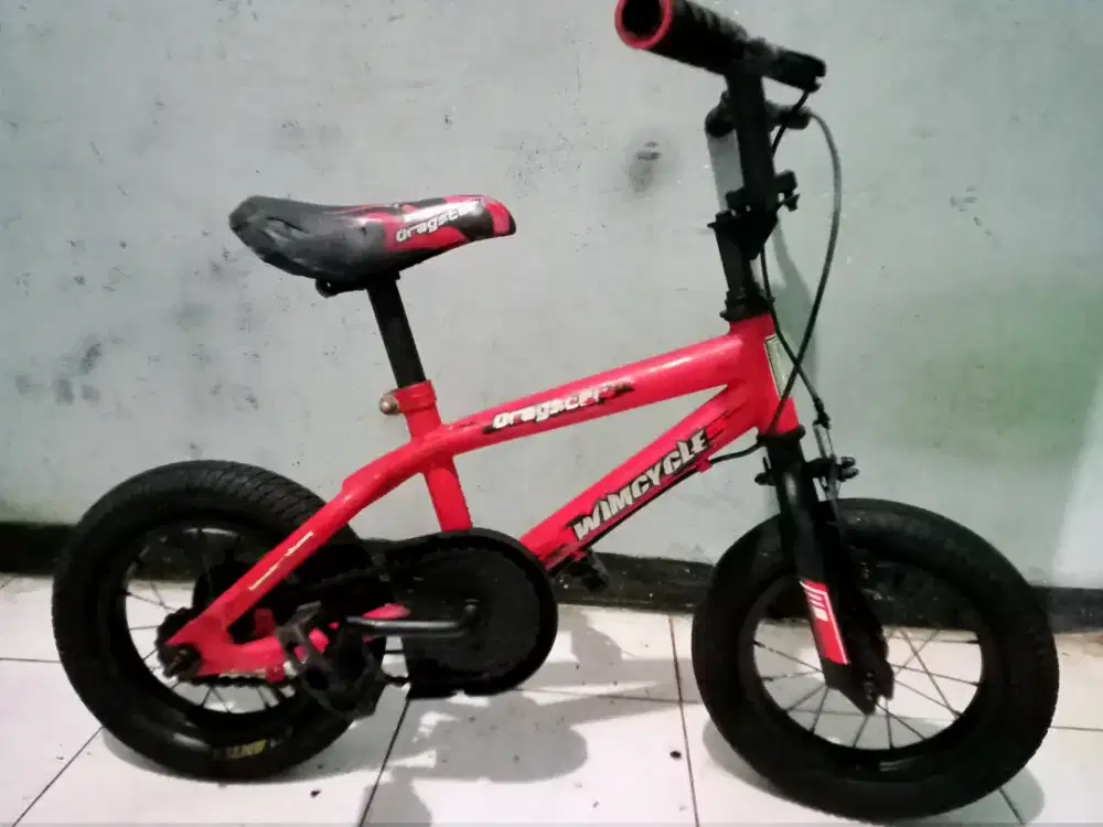 Dijual sepeda BMX merk WIMCYCLE ring 12 kondisi msih bagus kker normal