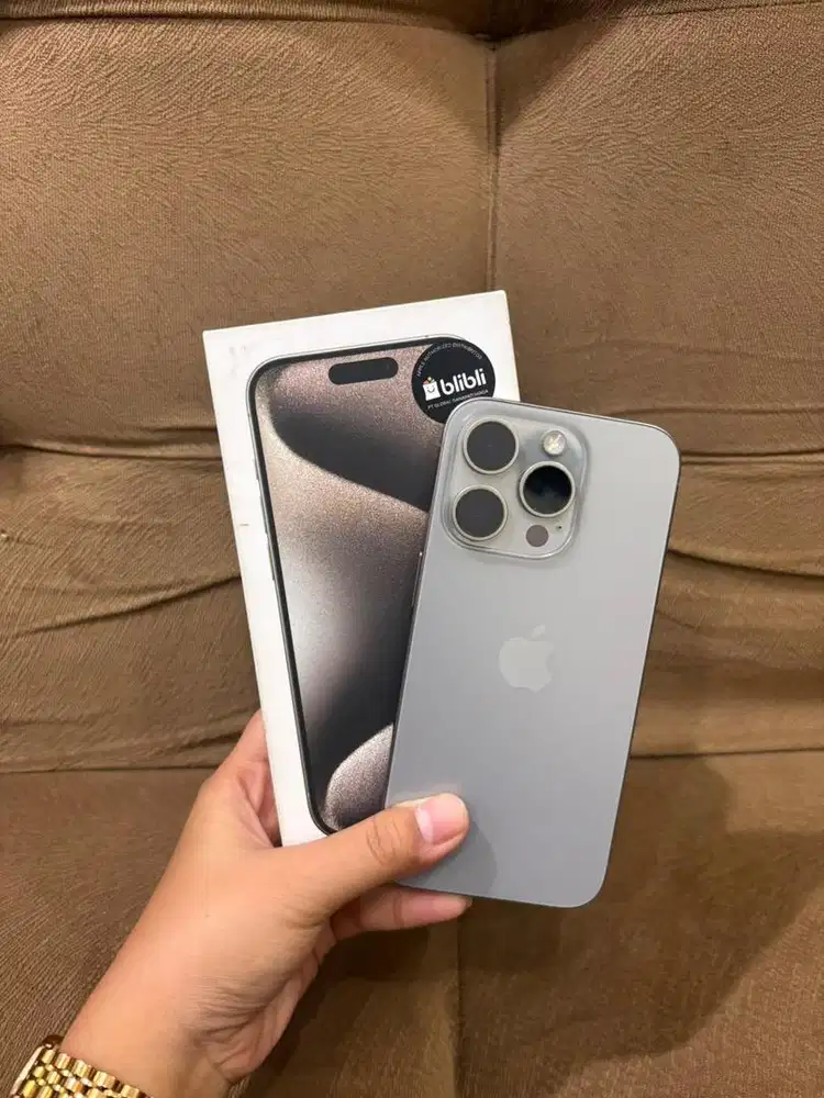 iPhone 15 Pro 128 GB Natural Titanium iBox