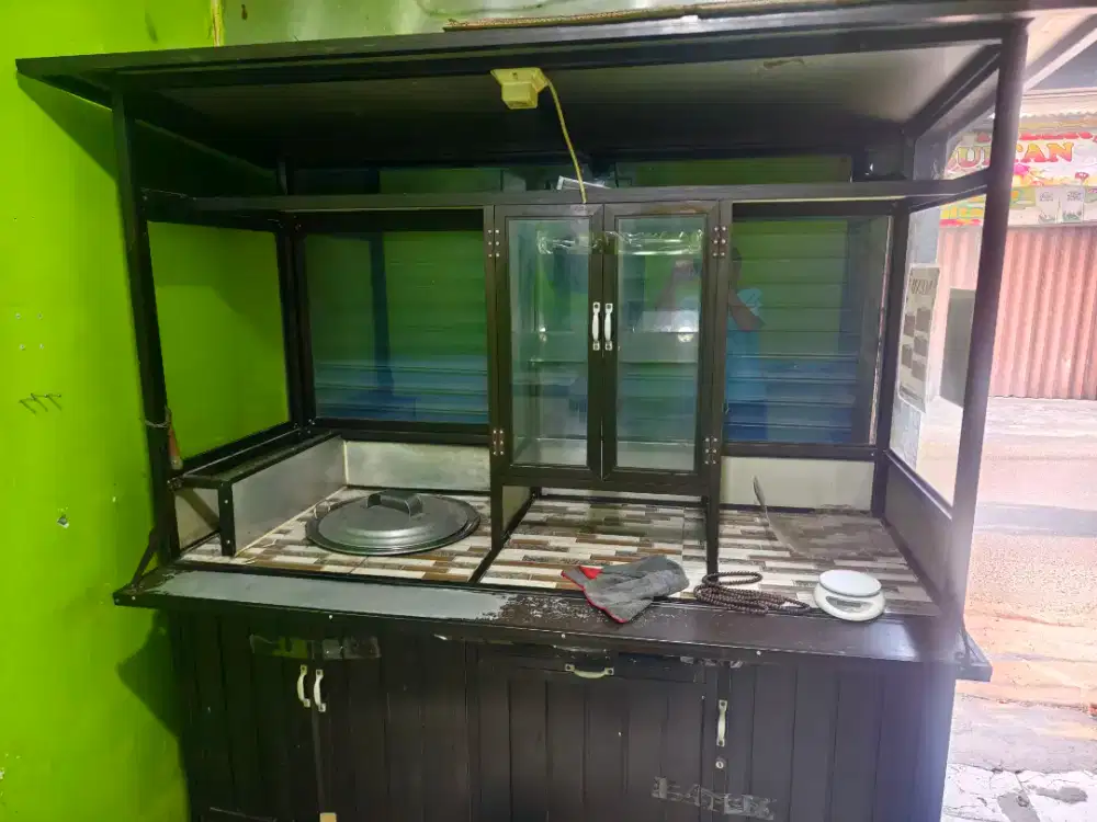 Dijual Gerobak stainlist cocok untuk usaha mie ayam dan baso