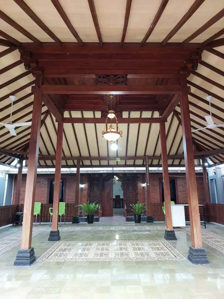Rumah Halaman Luas dengan Joglo di Purwomartani