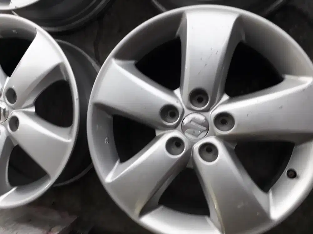 Velg Suzuki VITARA R.17 ori