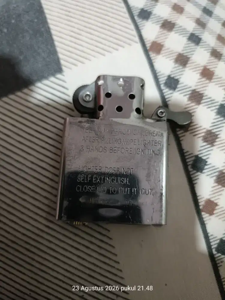 Zippo orginal kondisi normal