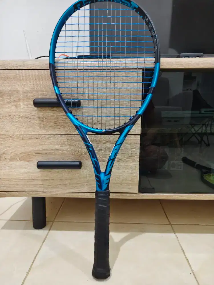 Raket tenis Babolat pure drive 2021 dan Wilson US Open GS 105