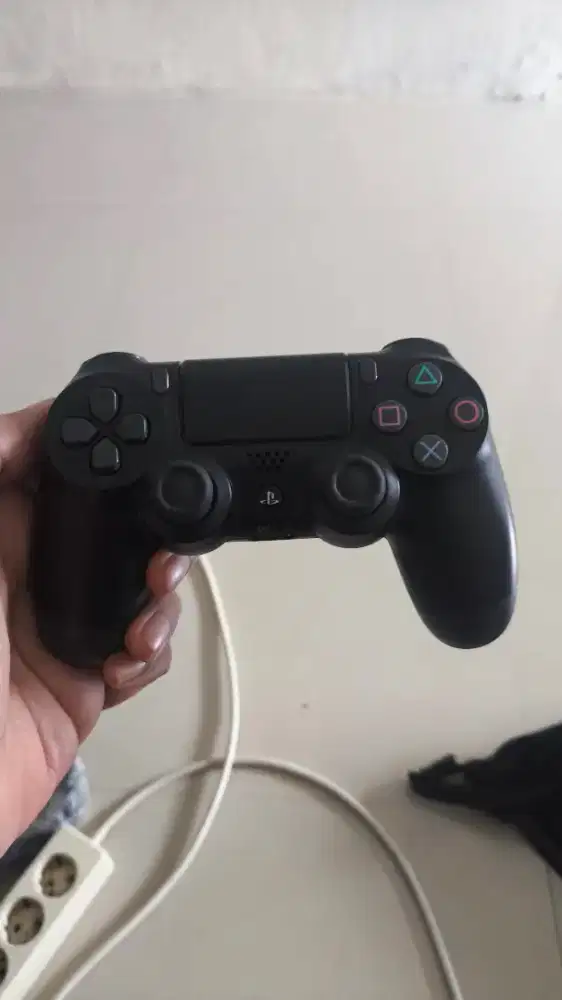 Stik lightbar ps4 op hitam