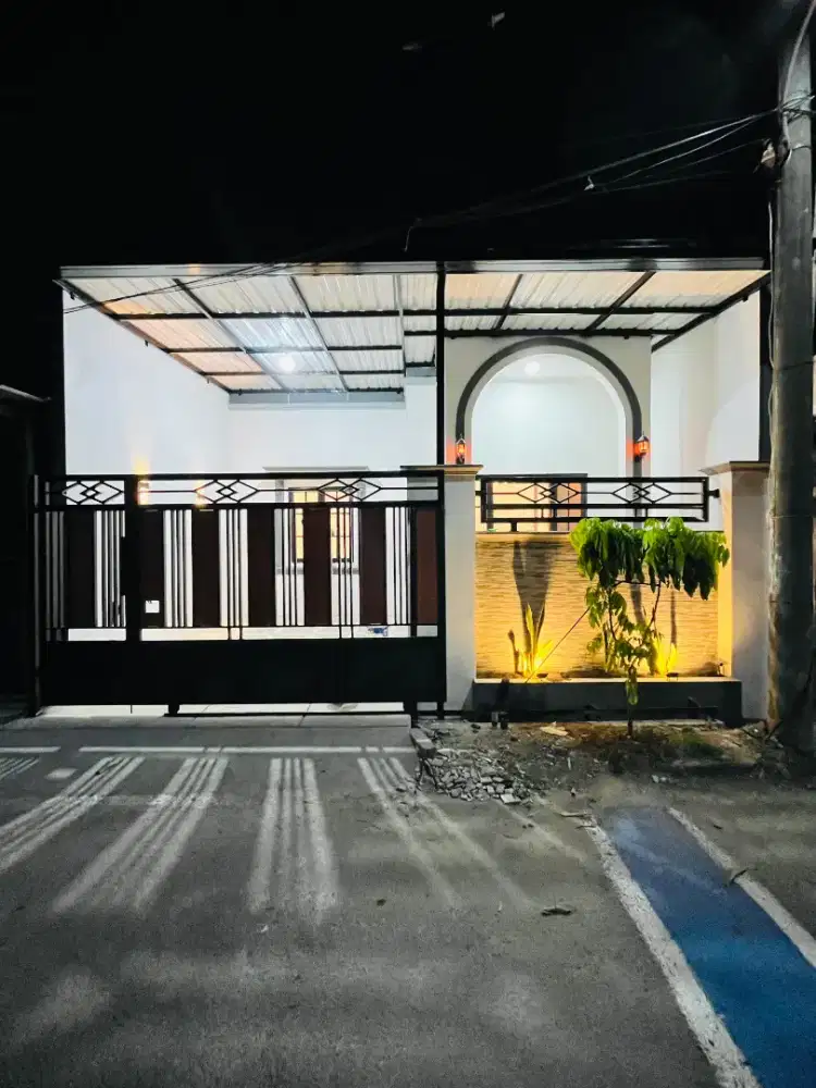 DI JUAL RUMAH BARU MEWAH DI PLAMONGAN INDAH SEMARANG