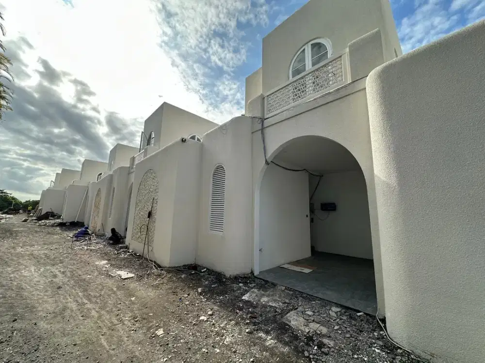 Di jual villa dekat pantai canggu badung bali area pariwisata