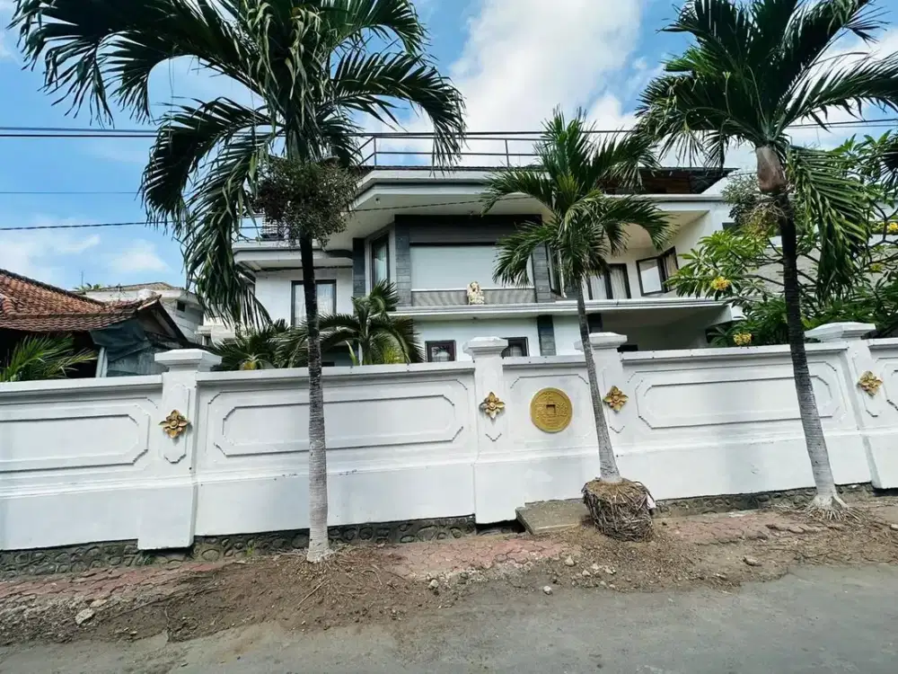 Di jual rumah di pusat kota depasar bali dekat dengan sanur bali