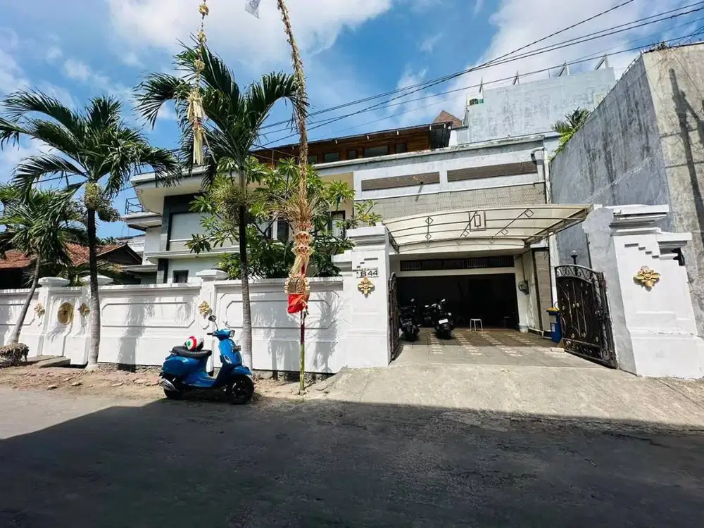 Di jual rumah di area pusat kota denpasar bali dekat sanur