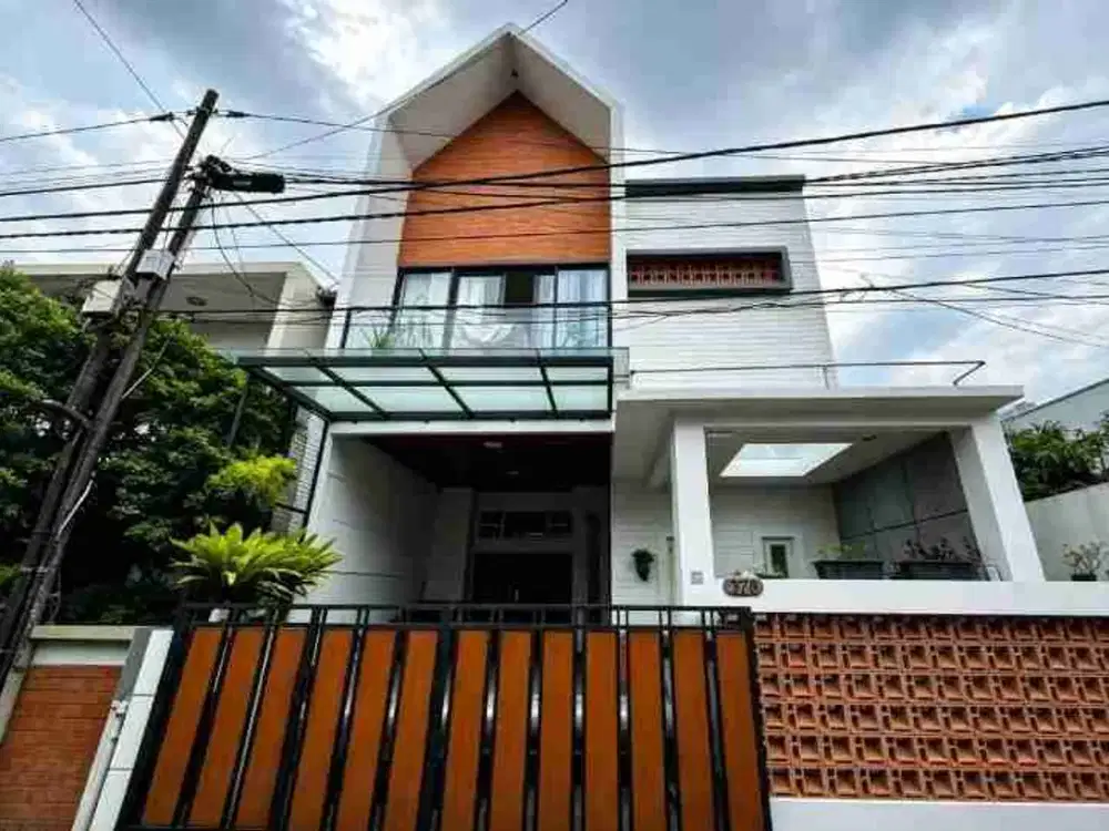Rumah Dijual Pondok Bambu LT 92 LB 150 2 Lantai SHM