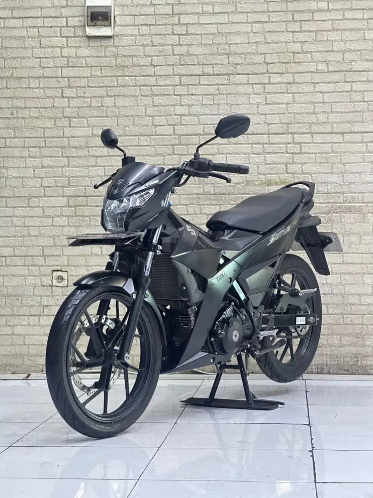 Suzuki satria Fufi Black predator