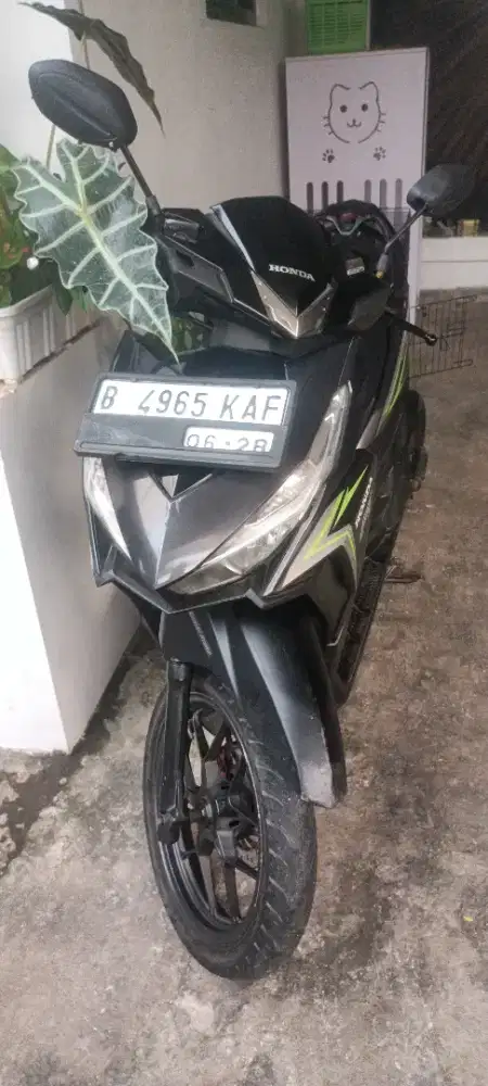 HONDA VARIO 125 th 2016 BODY MESIN OKE 99% SIAP PAKAI