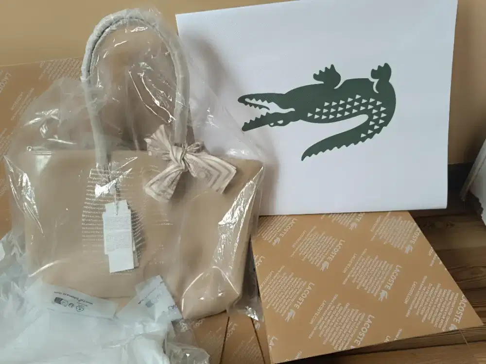 Jual Tas Lacoste Warna Cream L. 12 Concept