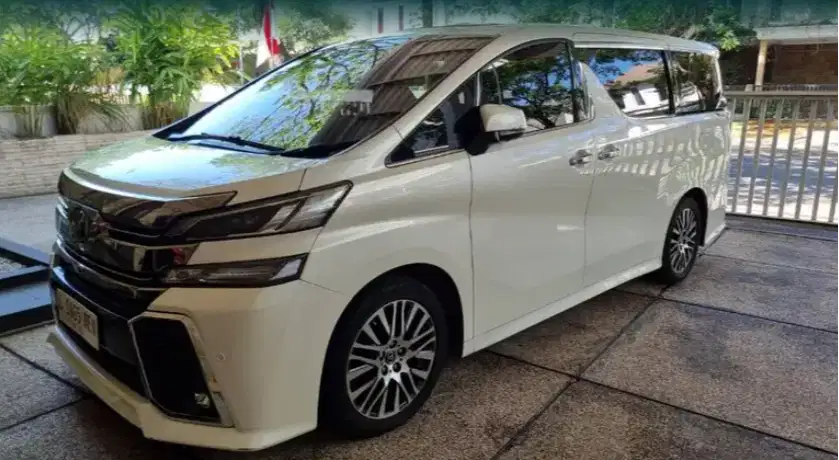 Vellfire ZG Premium Sound Matic At CBU 2015 FULL SPEC