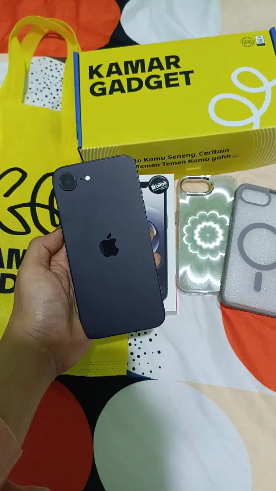 IPHONE 16 E 128