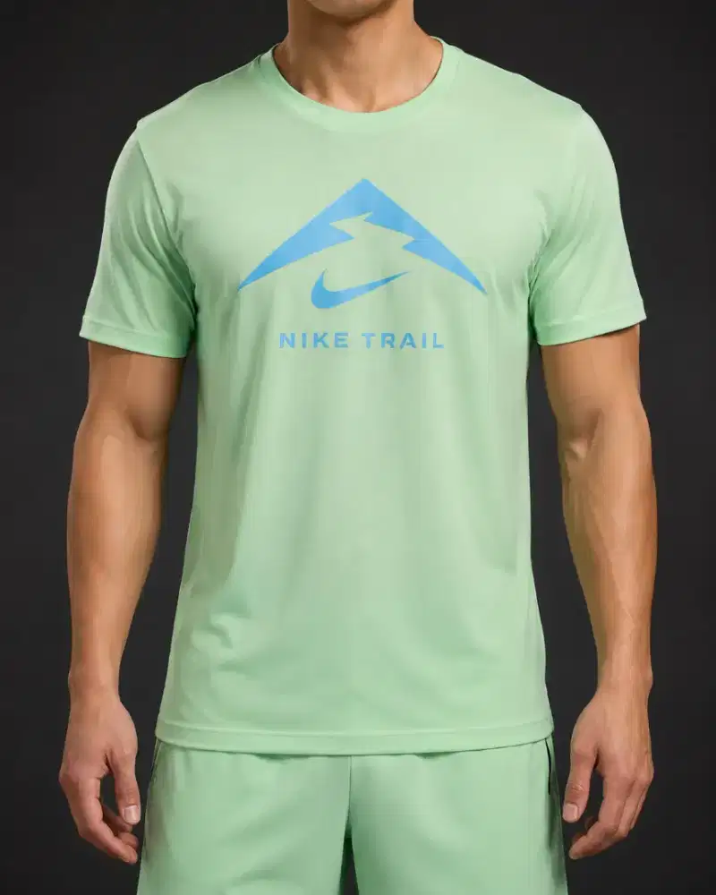 Kaos lari Nike Dri-FIT Trail pria