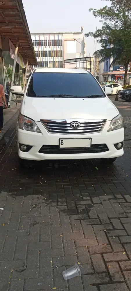 TOYOTA KIJANG INNOVA INOVA G 2.0 BENSIN AT MATIC 2012 PUTIH
